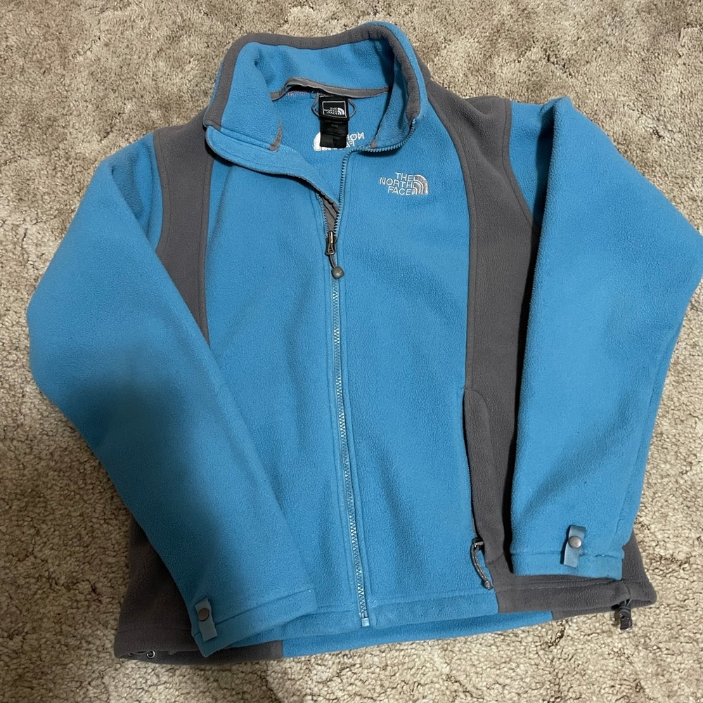 SIZE MEDIUM, Women’s Northface fleece